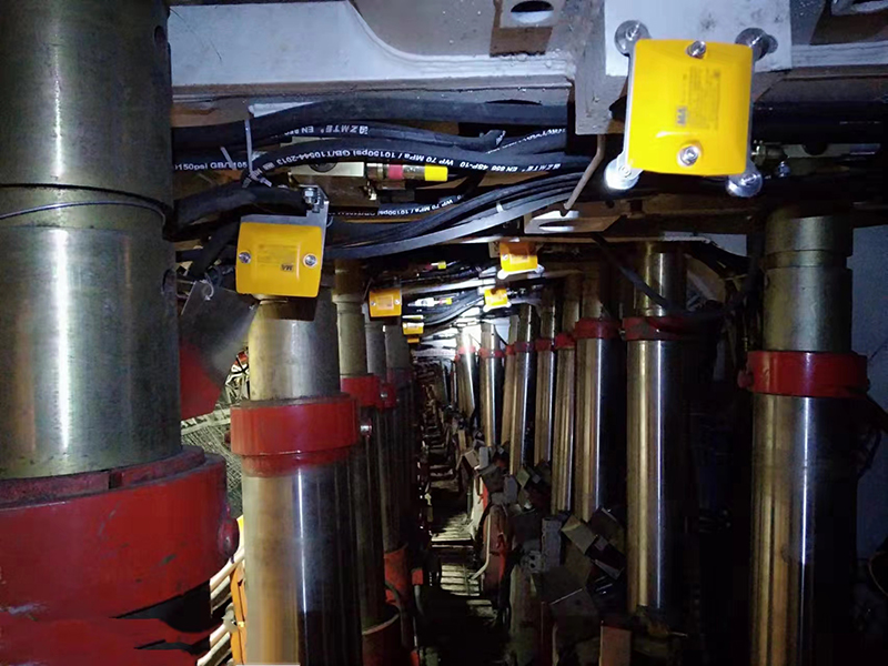 2022年4月30日，“密集部署求量、精准施策保质”——记运河煤矿新式装备助力减员创效提速换挡（徐磊） (1).jpg