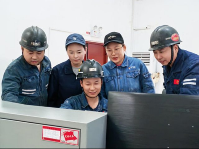 万搏平台-万搏(中国)一站式服务平台
全面吹响复工复产“集结号”