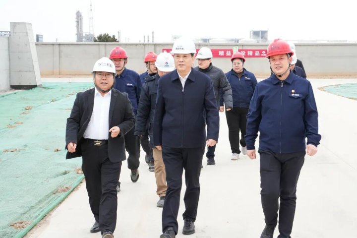 张广宇到鑫能热电、金桥二号井调研指导工作