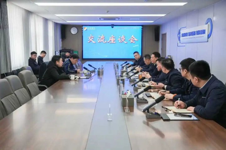 武汉理工大学客人到访新能船业