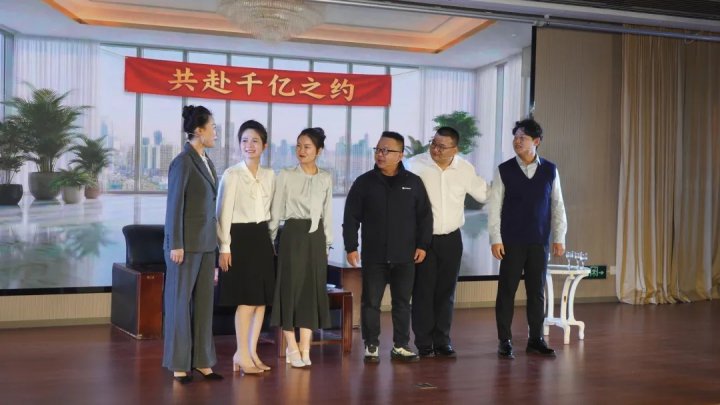 万搏平台-万搏(中国)一站式服务平台
“文艺轻骑队”新春巡演纪实
