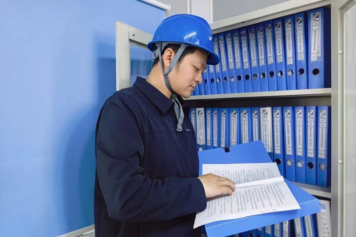 聚焦“三类人”丨李根：以安全为枢纽，织四岗责任网